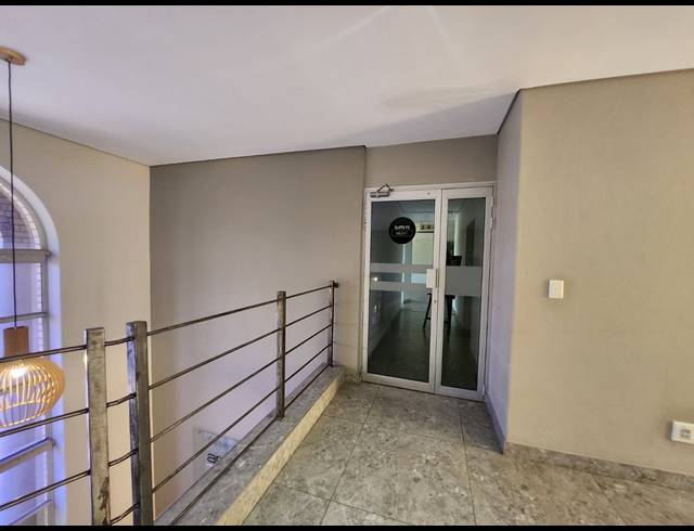 679M² RETAIL TO LET IN HALFWAY GARDENS